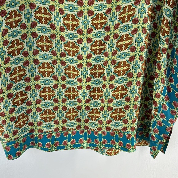 Sundance Short Sleeve Silk Top - Picture 4 of 7